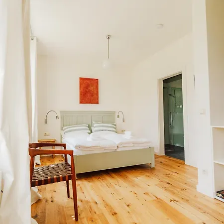 Apartment Alleehaus An Der Burg Kriegshoven Swisttal